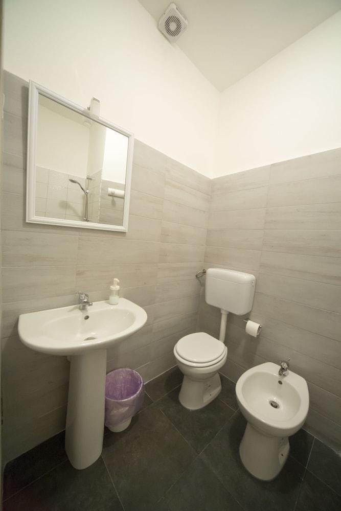 B&B Verga คาตาเนีย ภายนอก รูปภาพ